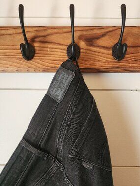 Levi’s 711 Skinny Jeans Black Size 28 Mid Rise Stretch